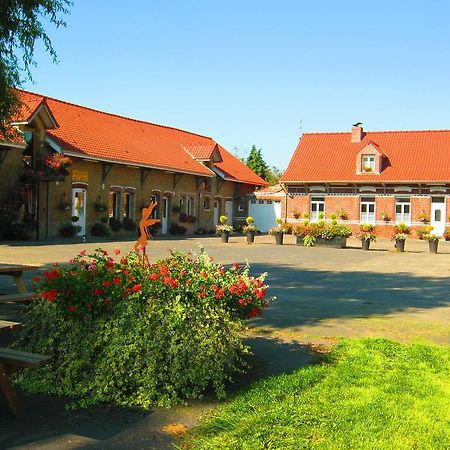 Отель Camping Ferme Des Saules Байёль Экстерьер фото